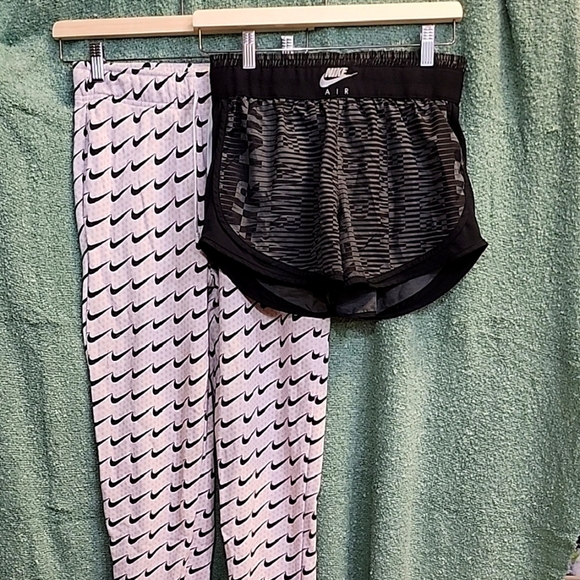 Nike Air Dry Fit Shorts And Nike Sweatpants Size Small - Picture 1 of 7